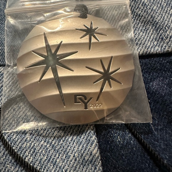 David Yurman Collector Ornament - Picture 3 of 3